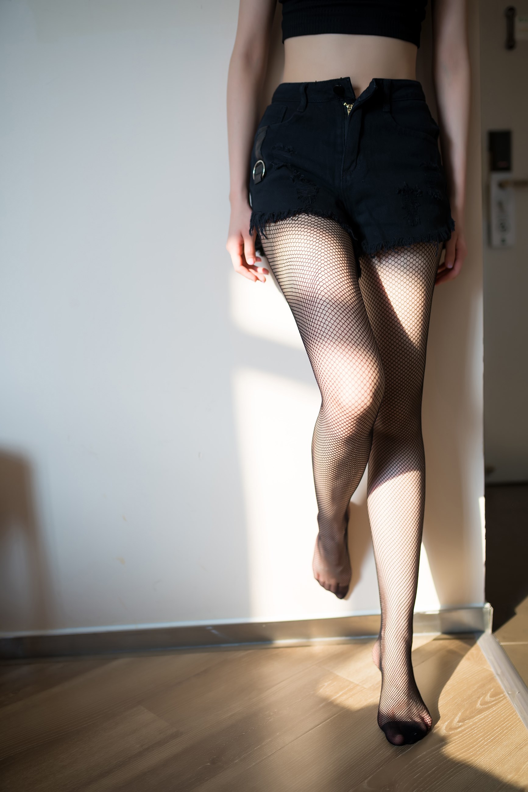 91视频禁情撩情传奇实录：在新91视频中，91大神与91爆料联袂上演绝美黑料私语